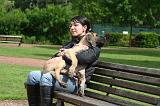 ADULTE ET CHIEN 523
